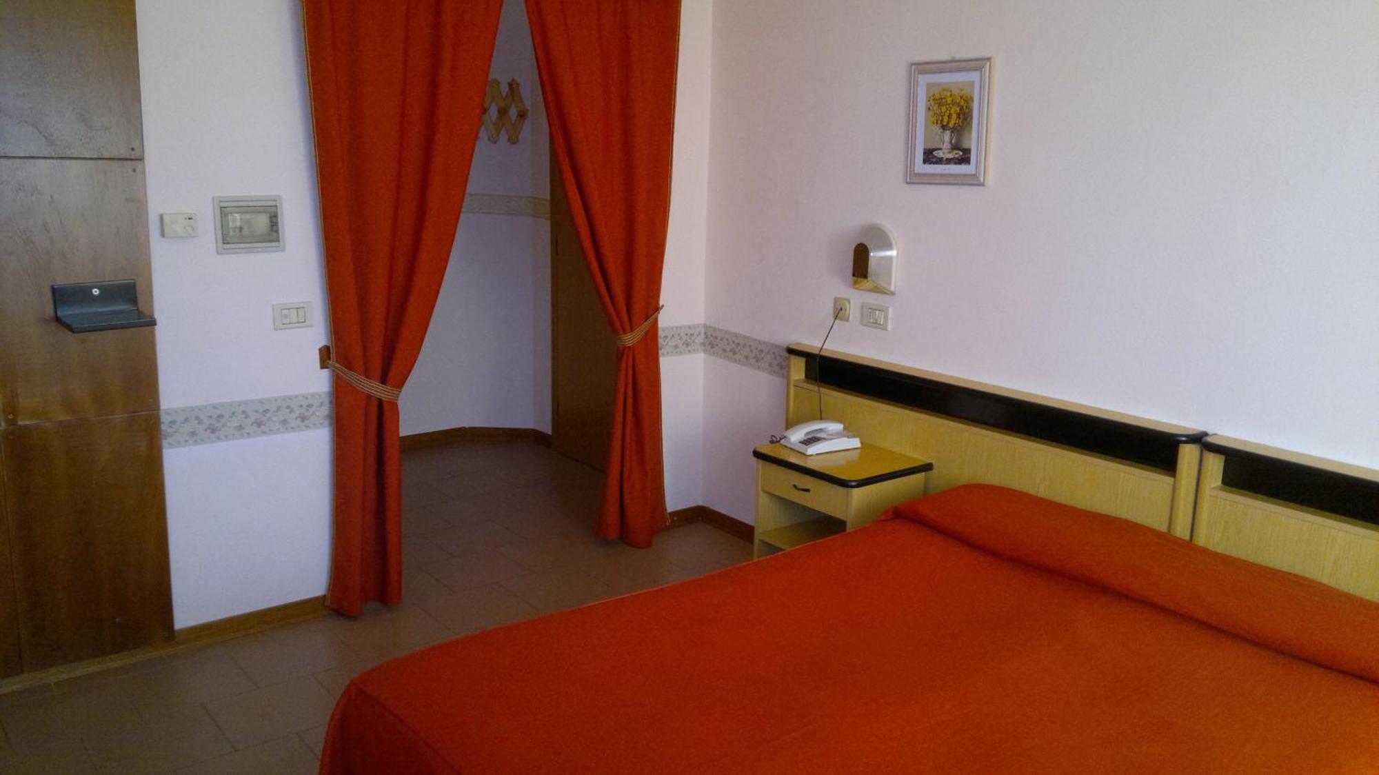 Hotel Centrale Argenta Extérieur photo