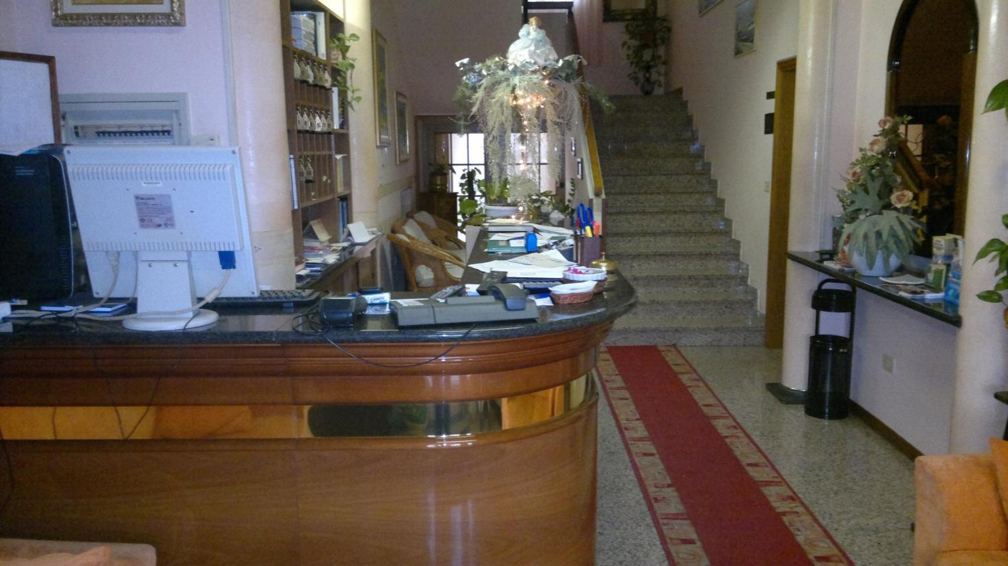 Hotel Centrale Argenta Extérieur photo