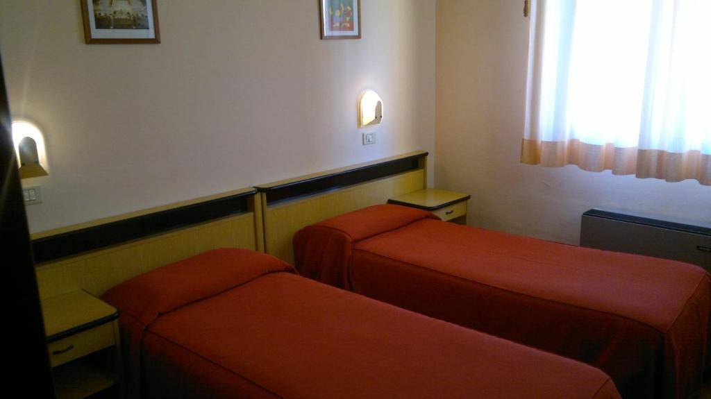 Hotel Centrale Argenta Chambre photo